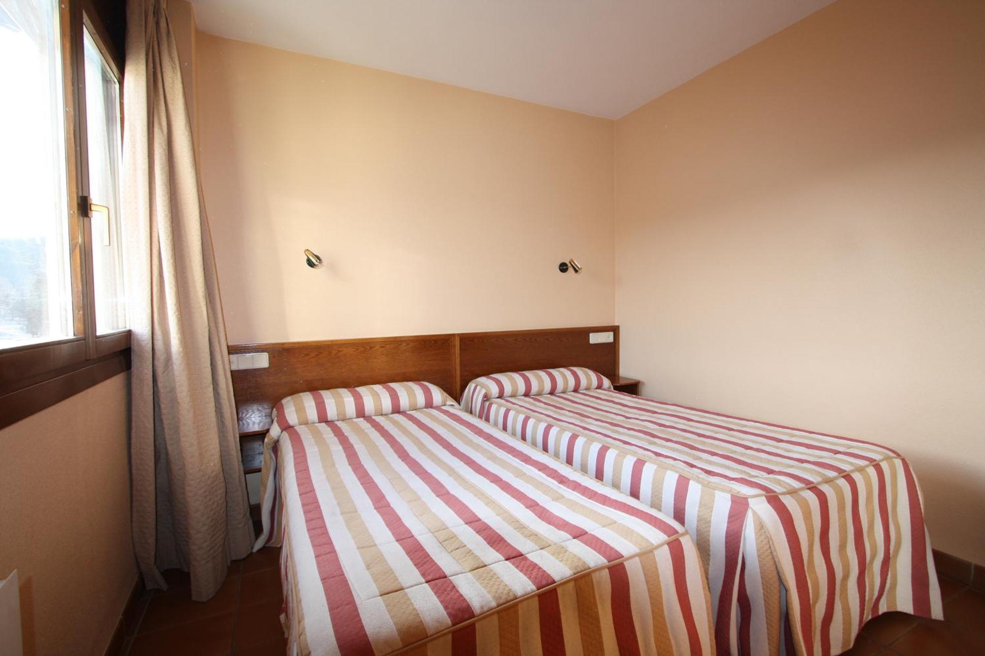 Apart-Hotel Selva Nevada La Virgen de la Vega Εξωτερικό φωτογραφία